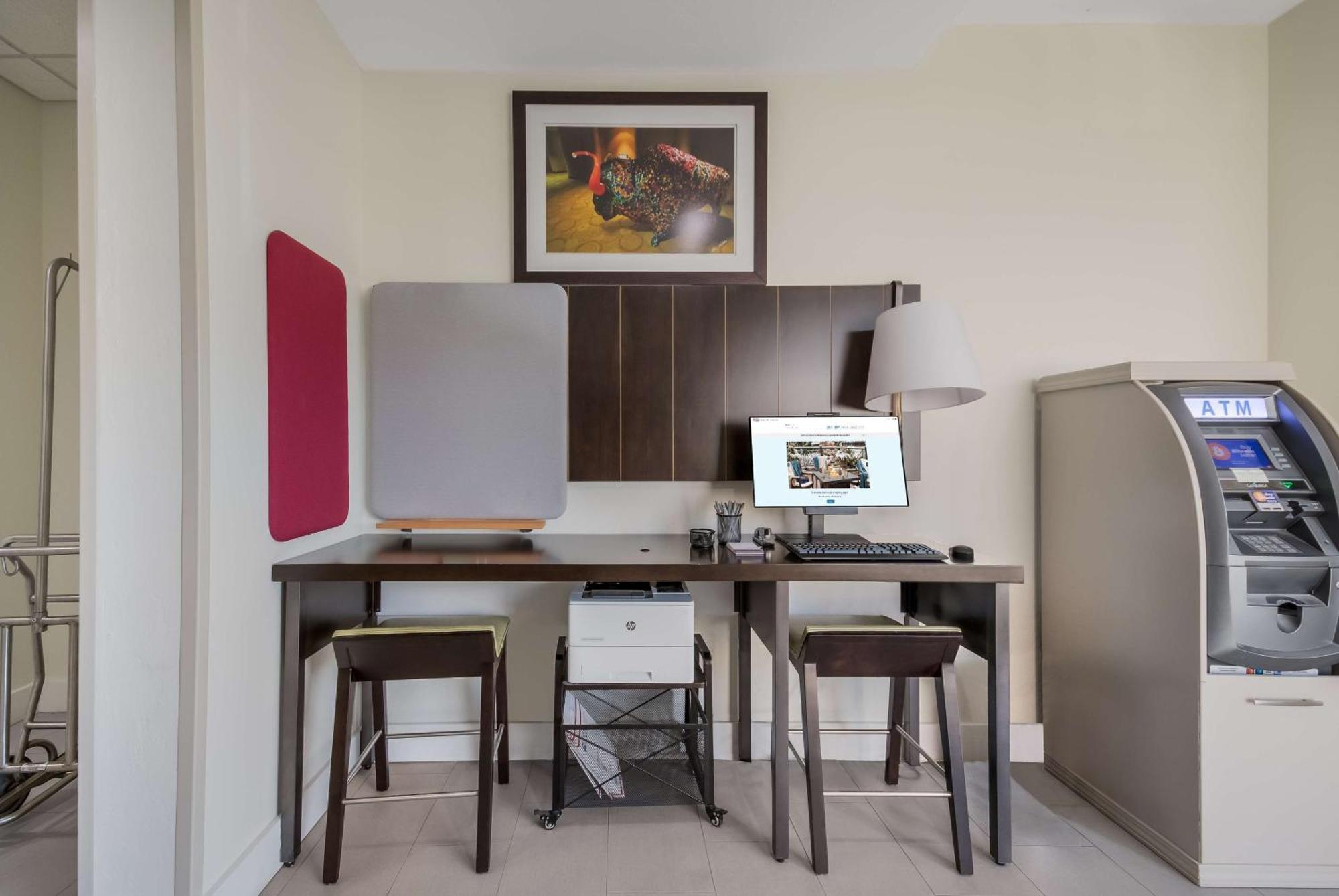 Hilton Garden Inn Oklahoma City Midtown מראה חיצוני תמונה