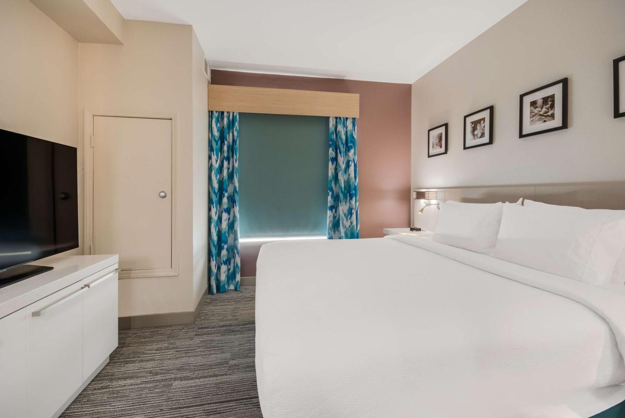 Hilton Garden Inn Oklahoma City Midtown מראה חיצוני תמונה