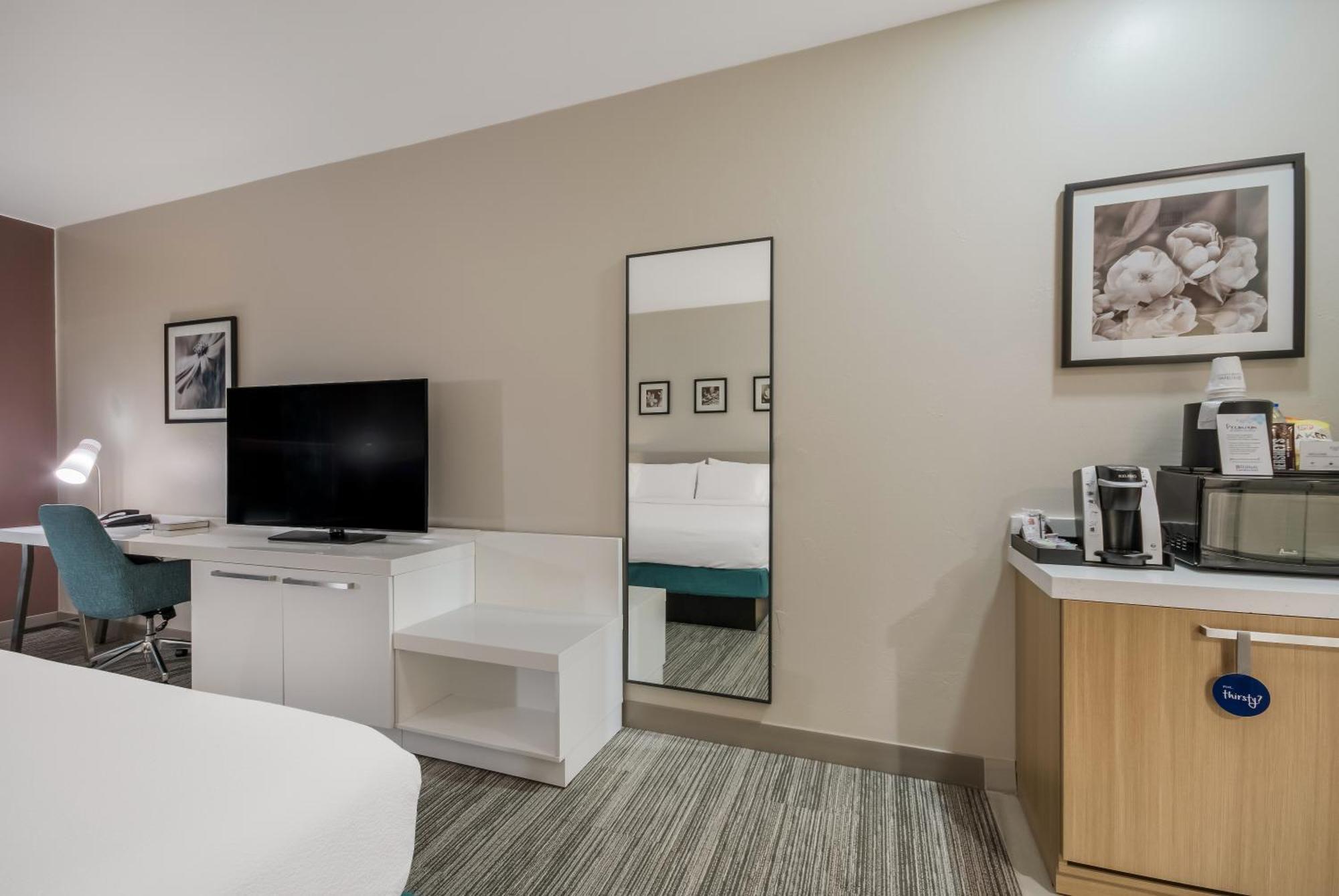 Hilton Garden Inn Oklahoma City Midtown מראה חיצוני תמונה
